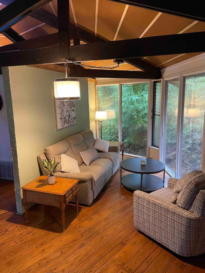 Treetops In Town Villa Charleston Exterior photo